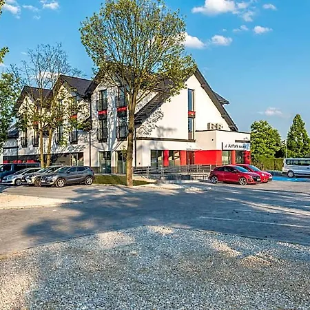 Hotel Airpark 2*