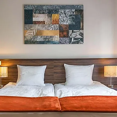 Airpark Hotel 2*