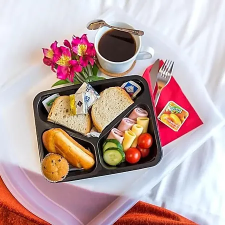 Hotel Airpark 2*